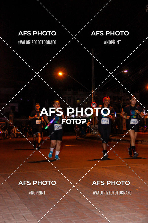 Buy your photos of the eventNeon Night Run 2019 - Belo Horizonte on Fotop