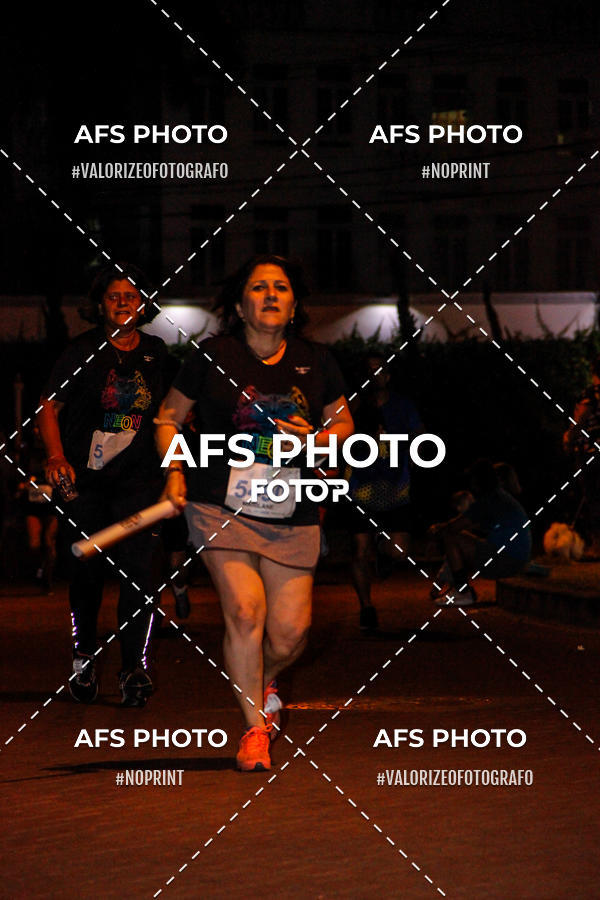 Buy your photos of the eventNeon Night Run 2019 - Belo Horizonte on Fotop