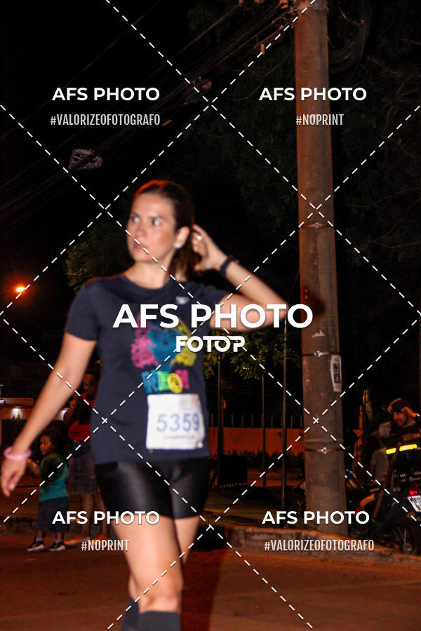 Achetez vos photos de l'vnementNeon Night Run 2019 - Belo Horizonte sur Fotop