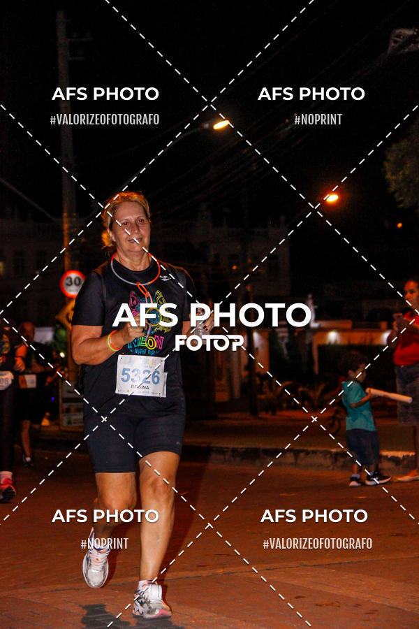Achetez vos photos de l'vnementNeon Night Run 2019 - Belo Horizonte sur Fotop
