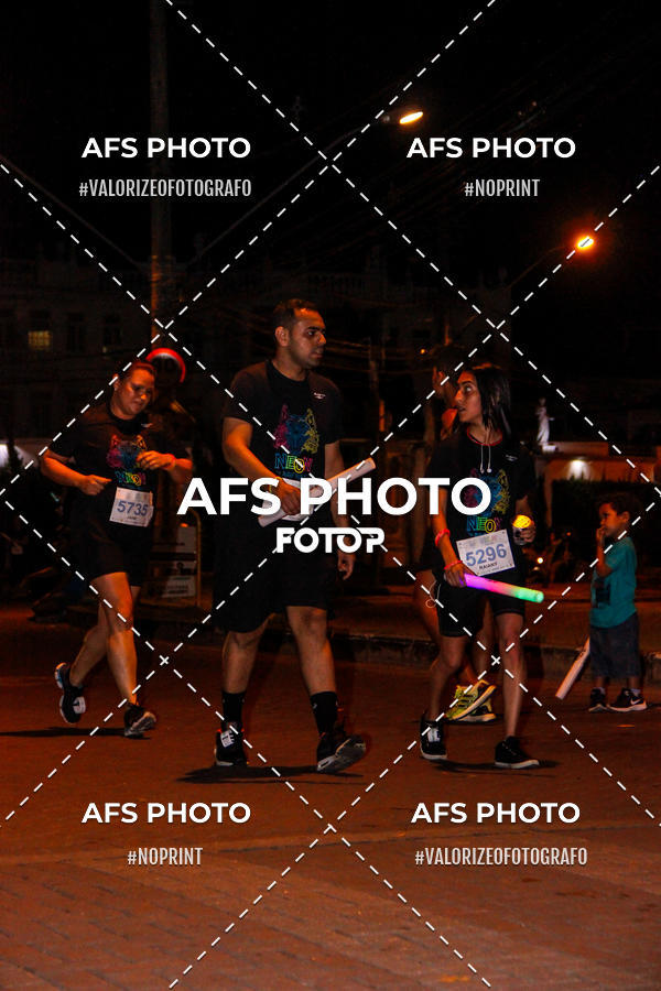 Acquista le foto dell'eventoNeon Night Run 2019 - Belo Horizonte in Fotop