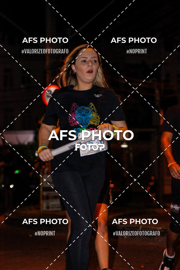 Compre as suas fotos do eventoNeon Night Run 2019 - Belo Horizonte no Fotop