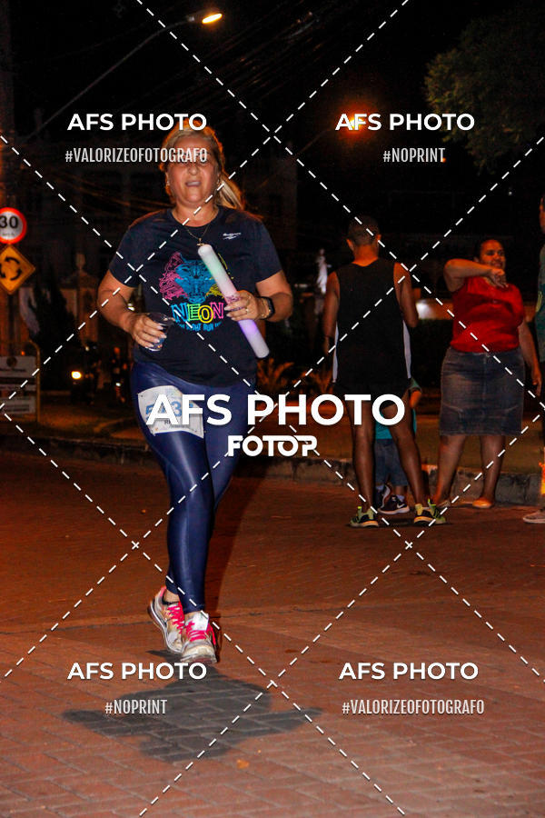 Compre as suas fotos do eventoNeon Night Run 2019 - Belo Horizonte no Fotop