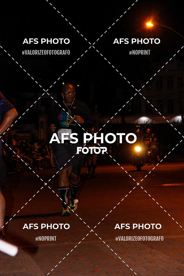 Compre as suas fotos do eventoNeon Night Run 2019 - Belo Horizonte no Fotop