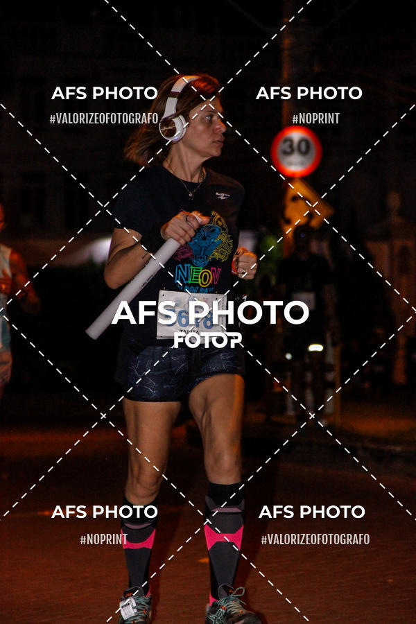Compre as suas fotos do eventoNeon Night Run 2019 - Belo Horizonte no Fotop