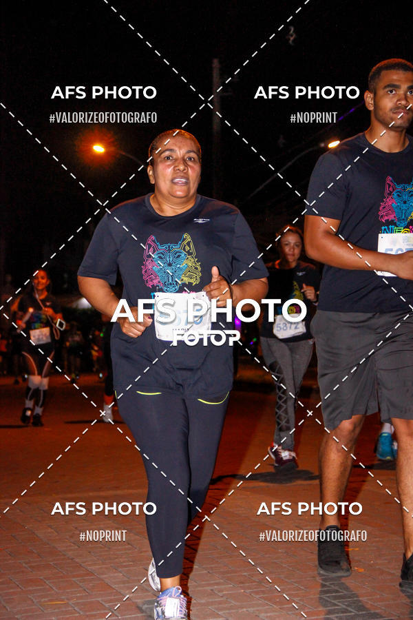 Compre as suas fotos do eventoNeon Night Run 2019 - Belo Horizonte no Fotop