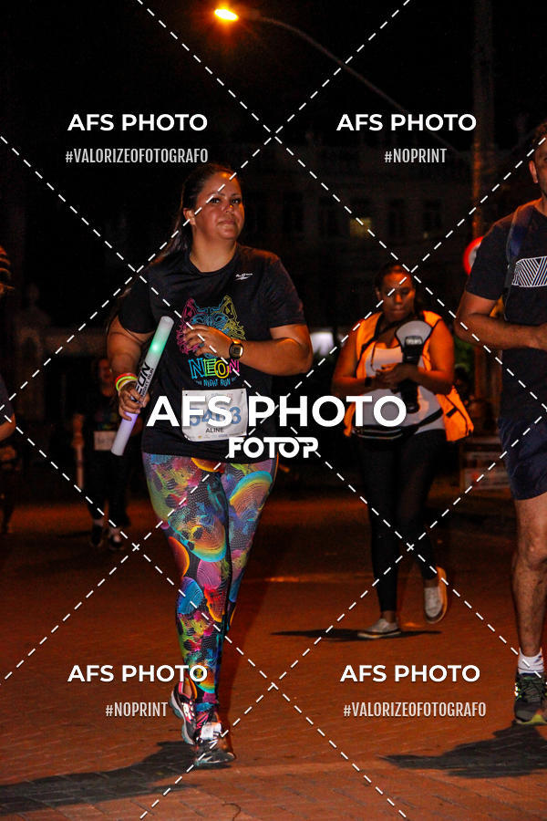 Buy your photos of the eventNeon Night Run 2019 - Belo Horizonte on Fotop