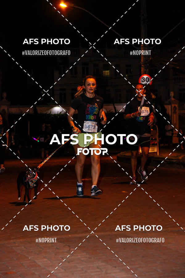 Buy your photos of the eventNeon Night Run 2019 - Belo Horizonte on Fotop