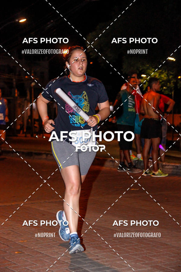 Compra tus fotos del eventoNeon Night Run 2019 - Belo Horizonte En Fotop