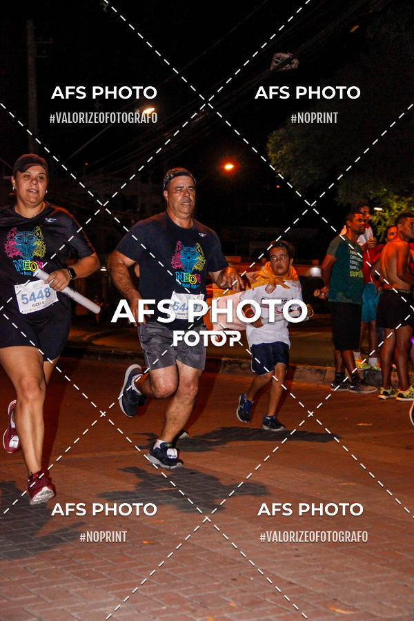 Compra tus fotos del eventoNeon Night Run 2019 - Belo Horizonte En Fotop