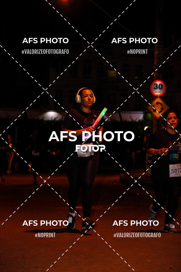 Compra tus fotos del eventoNeon Night Run 2019 - Belo Horizonte En Fotop