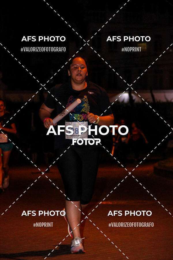 Compra tus fotos del eventoNeon Night Run 2019 - Belo Horizonte En Fotop