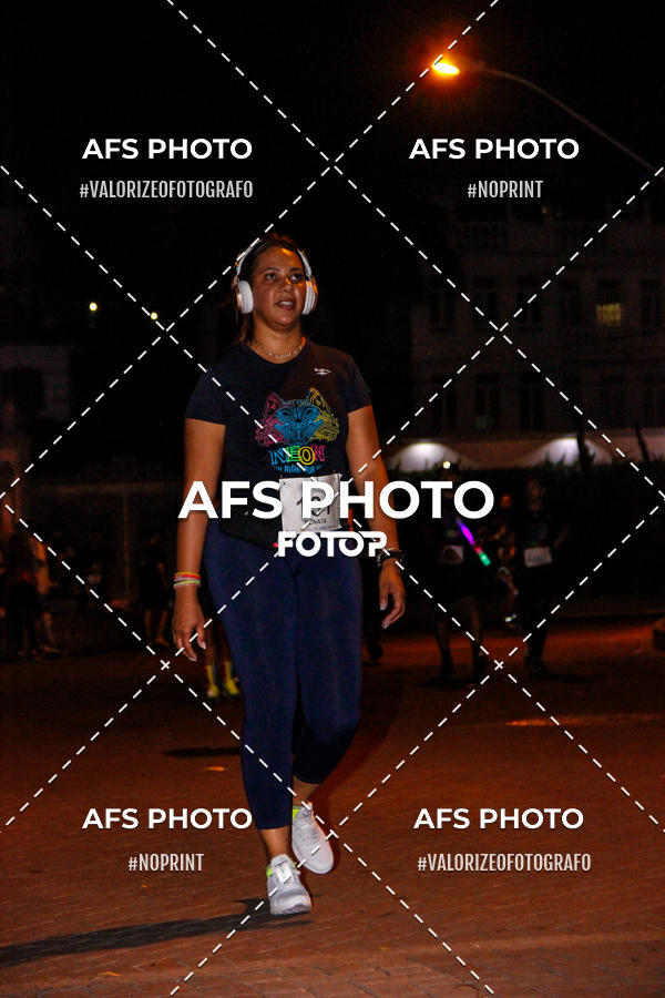 Compra tus fotos del eventoNeon Night Run 2019 - Belo Horizonte En Fotop