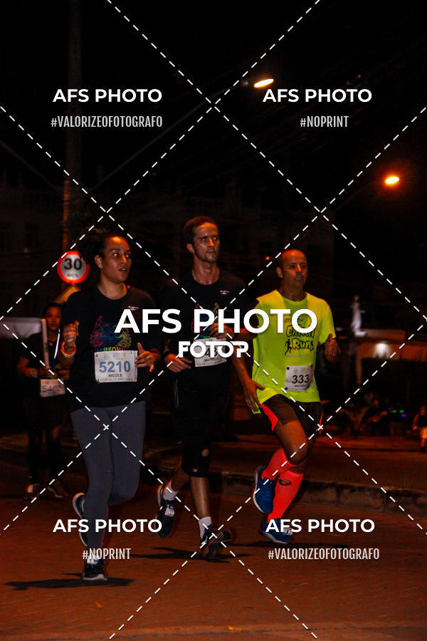 Compra tus fotos del eventoNeon Night Run 2019 - Belo Horizonte En Fotop