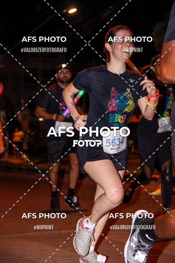 Compra tus fotos del eventoNeon Night Run 2019 - Belo Horizonte En Fotop