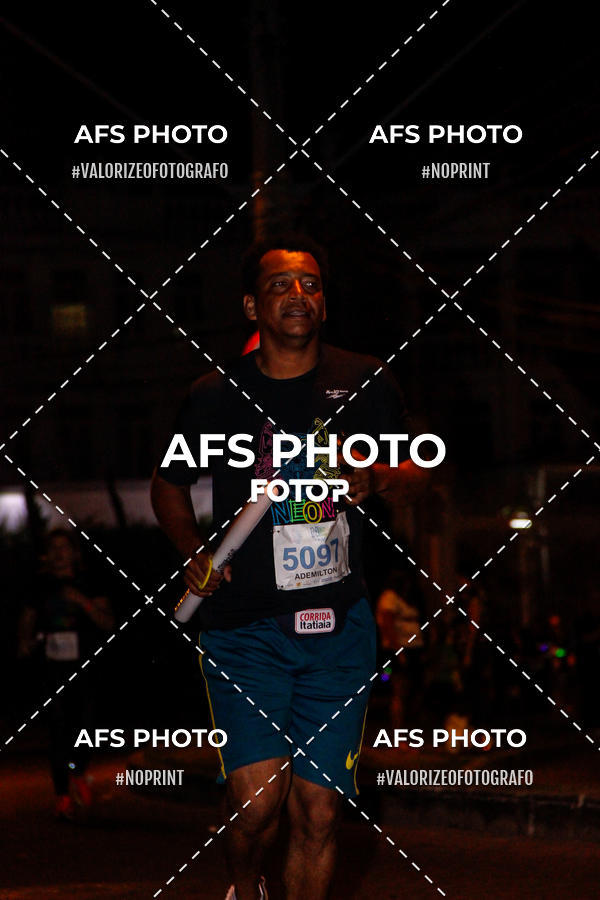 Compra tus fotos del eventoNeon Night Run 2019 - Belo Horizonte En Fotop