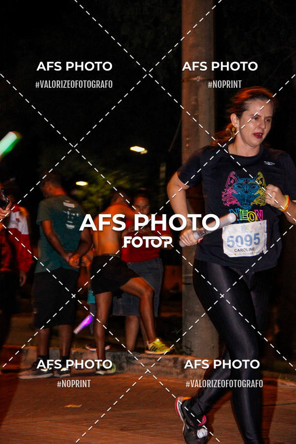 Compra tus fotos del eventoNeon Night Run 2019 - Belo Horizonte En Fotop