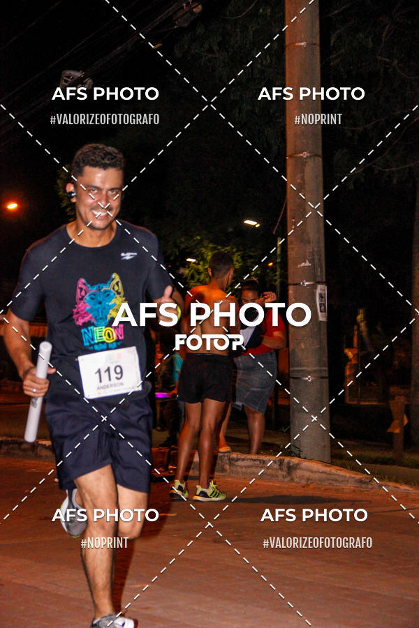 Compra tus fotos del eventoNeon Night Run 2019 - Belo Horizonte En Fotop
