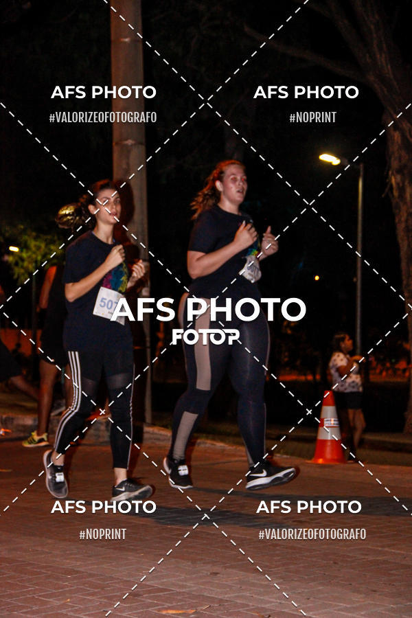 Compre as suas fotos do eventoNeon Night Run 2019 - Belo Horizonte no Fotop