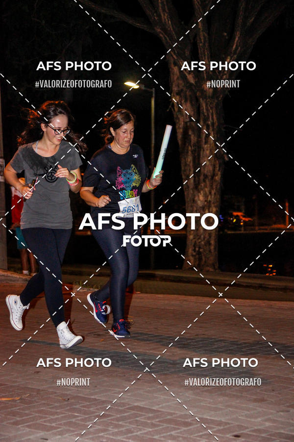 Compre as suas fotos do eventoNeon Night Run 2019 - Belo Horizonte no Fotop