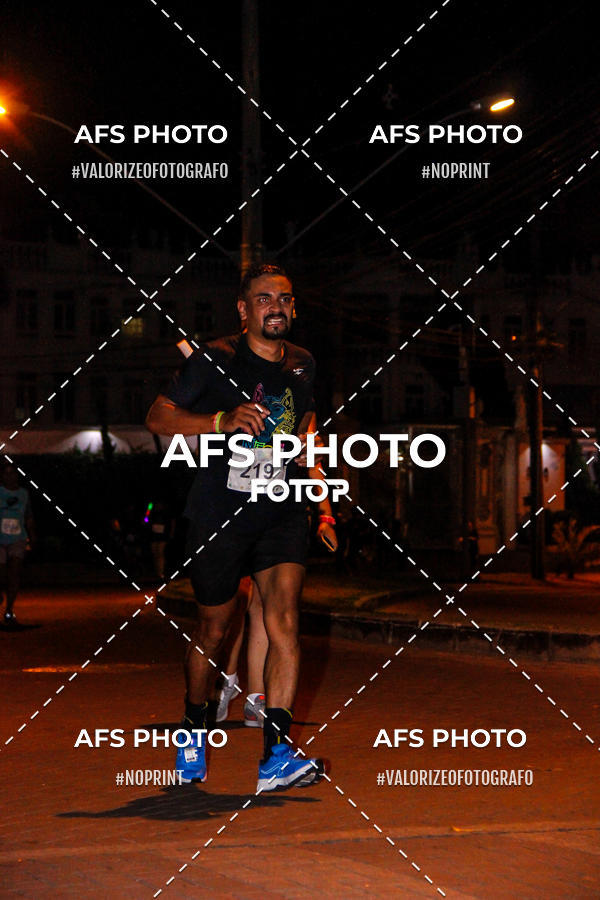 Compre as suas fotos do eventoNeon Night Run 2019 - Belo Horizonte no Fotop