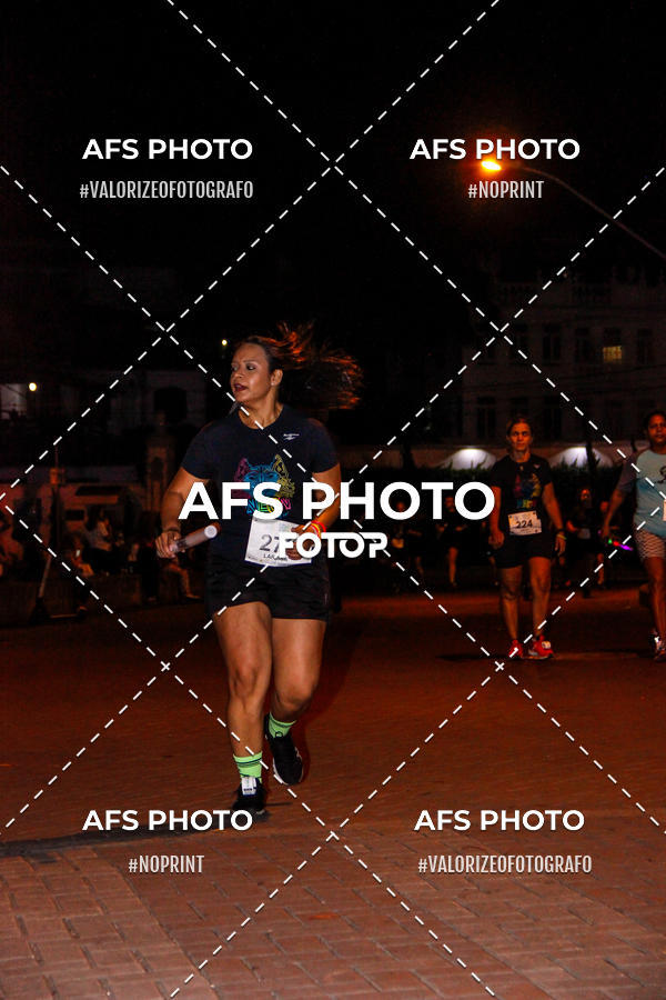 Achetez vos photos de l'vnementNeon Night Run 2019 - Belo Horizonte sur Fotop