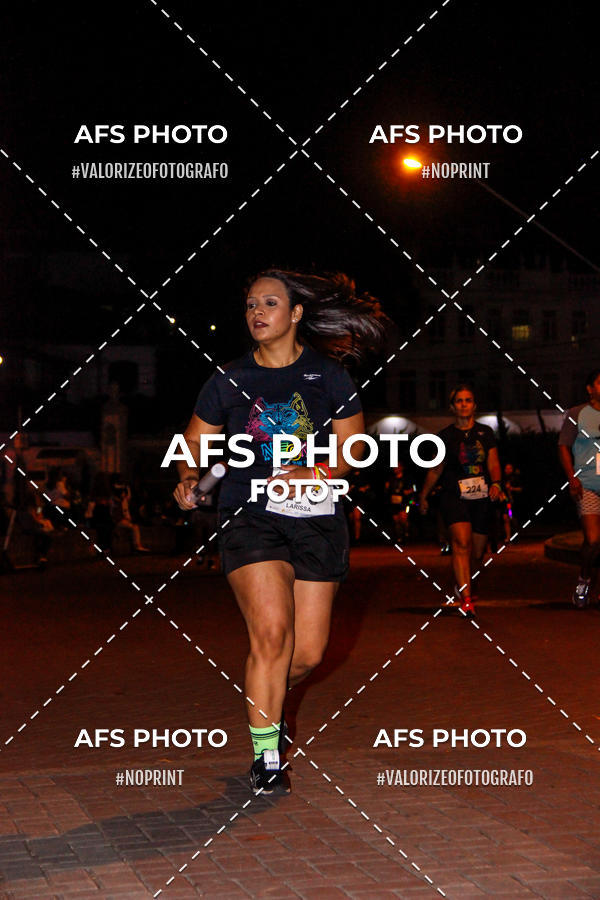Achetez vos photos de l'vnementNeon Night Run 2019 - Belo Horizonte sur Fotop