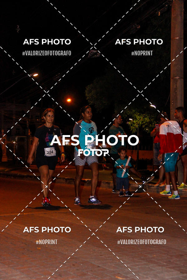 Achetez vos photos de l'vnementNeon Night Run 2019 - Belo Horizonte sur Fotop
