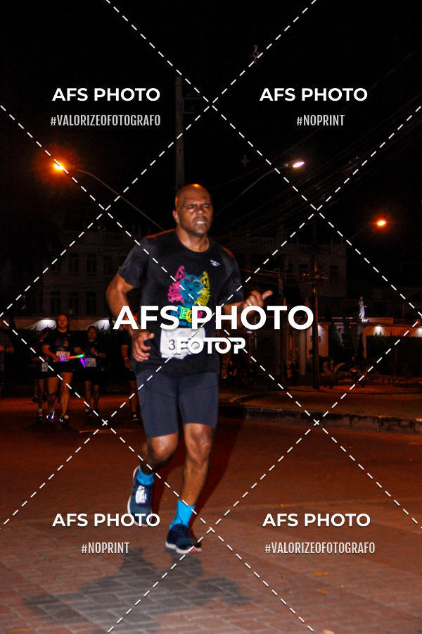 Achetez vos photos de l'vnementNeon Night Run 2019 - Belo Horizonte sur Fotop