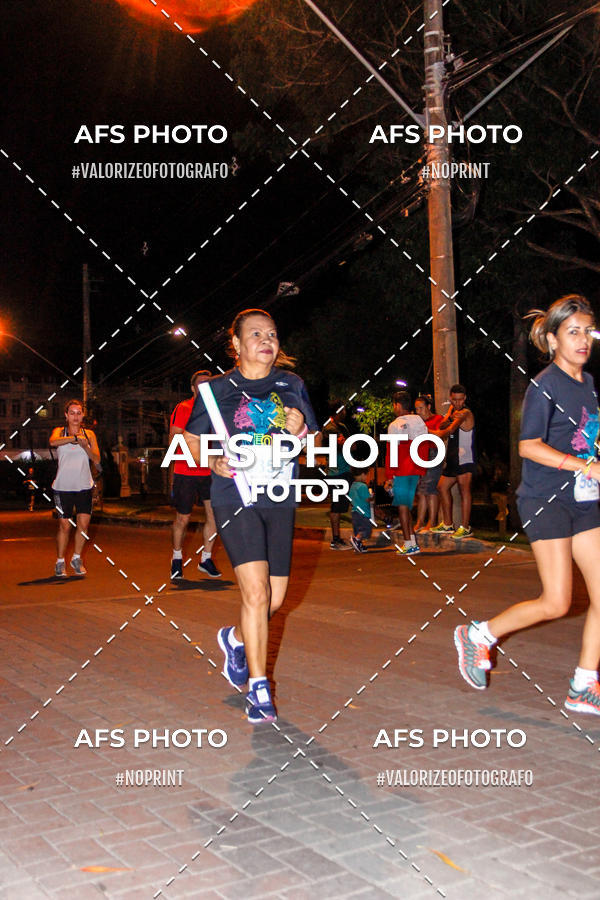 Achetez vos photos de l'vnementNeon Night Run 2019 - Belo Horizonte sur Fotop