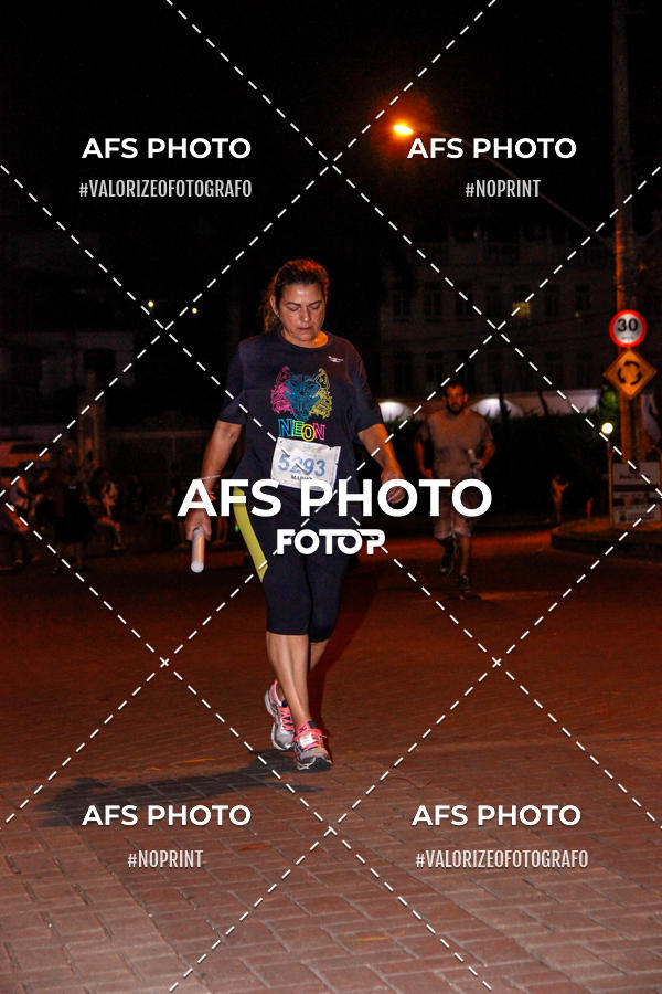 Achetez vos photos de l'vnementNeon Night Run 2019 - Belo Horizonte sur Fotop