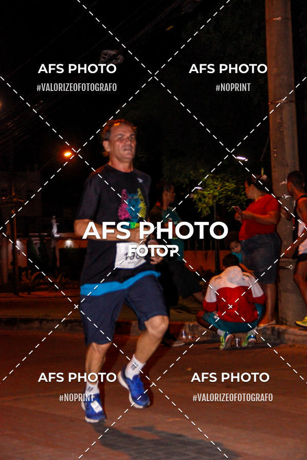 Achetez vos photos de l'vnementNeon Night Run 2019 - Belo Horizonte sur Fotop