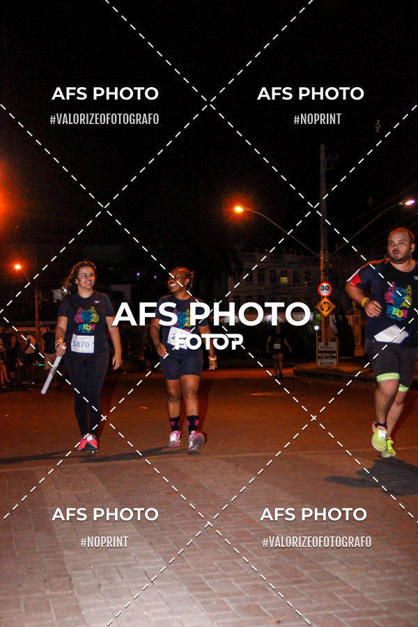 Achetez vos photos de l'vnementNeon Night Run 2019 - Belo Horizonte sur Fotop