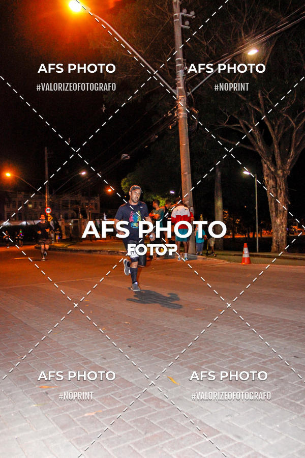 Achetez vos photos de l'vnementNeon Night Run 2019 - Belo Horizonte sur Fotop