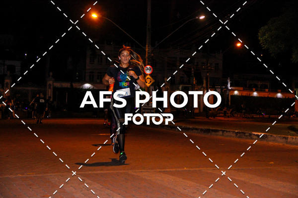 Compre as suas fotos do eventoNeon Night Run 2019 - Belo Horizonte no Fotop