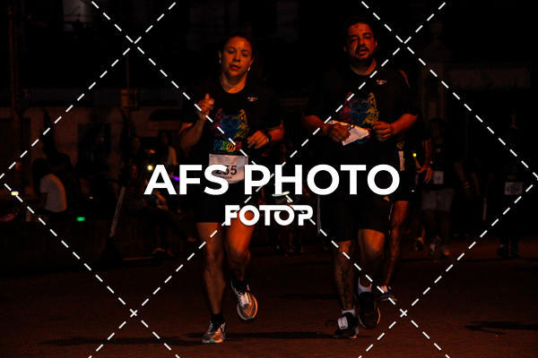 Compre as suas fotos do eventoNeon Night Run 2019 - Belo Horizonte no Fotop
