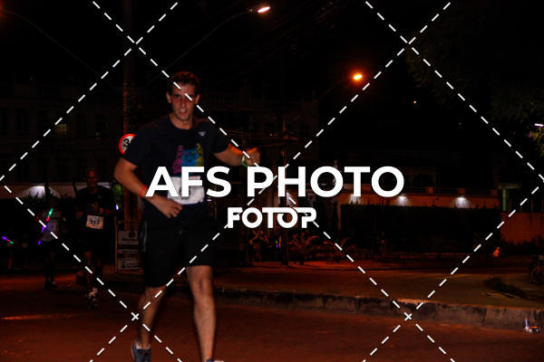 Compre as suas fotos do eventoNeon Night Run 2019 - Belo Horizonte no Fotop