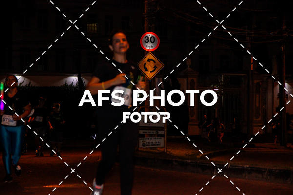 Compre as suas fotos do eventoNeon Night Run 2019 - Belo Horizonte no Fotop