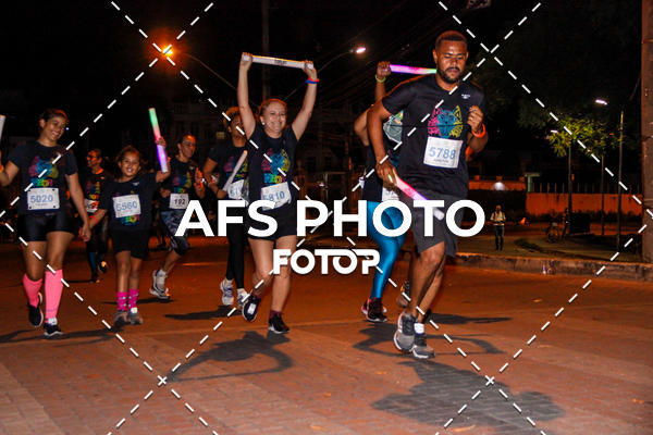 Compre as suas fotos do eventoNeon Night Run 2019 - Belo Horizonte no Fotop