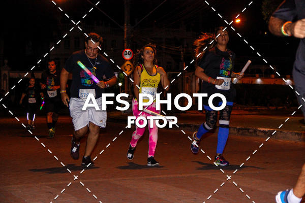 Compre as suas fotos do eventoNeon Night Run 2019 - Belo Horizonte no Fotop
