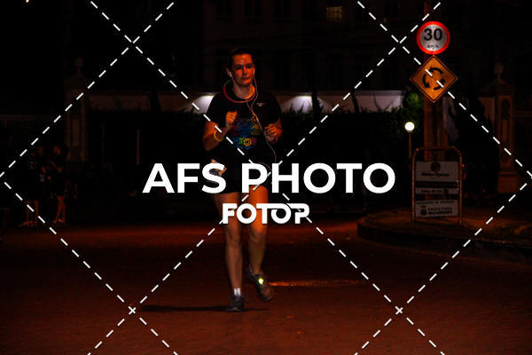 Compre as suas fotos do eventoNeon Night Run 2019 - Belo Horizonte no Fotop