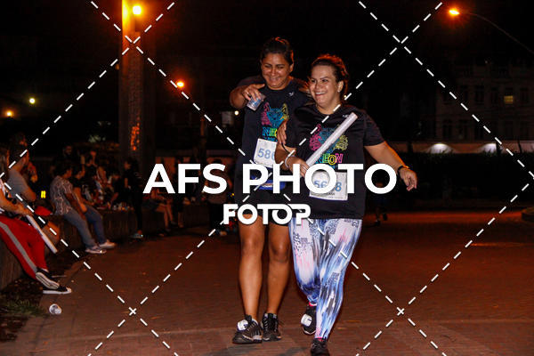 Compre as suas fotos do eventoNeon Night Run 2019 - Belo Horizonte no Fotop