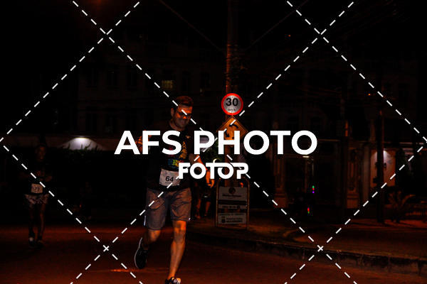 Achetez vos photos de l'vnementNeon Night Run 2019 - Belo Horizonte sur Fotop