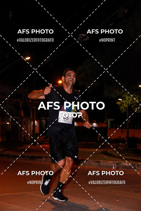 Compra tus fotos del eventoNeon Night Run 2019 - Belo Horizonte En Fotop