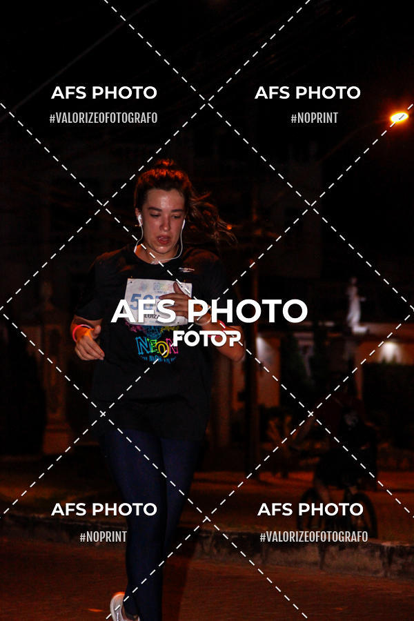 Compra tus fotos del eventoNeon Night Run 2019 - Belo Horizonte En Fotop
