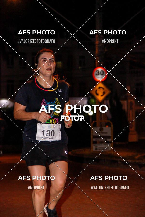 Compra tus fotos del eventoNeon Night Run 2019 - Belo Horizonte En Fotop