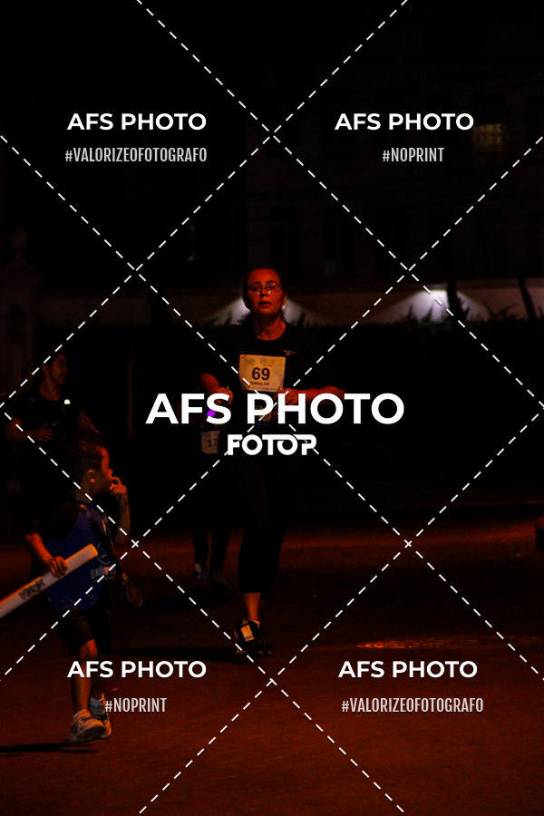 Compra tus fotos del eventoNeon Night Run 2019 - Belo Horizonte En Fotop