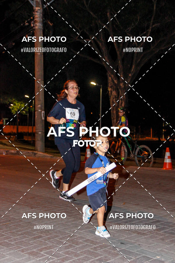 Compra tus fotos del eventoNeon Night Run 2019 - Belo Horizonte En Fotop