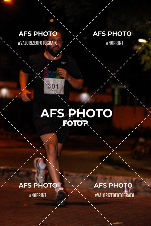 Compra tus fotos del eventoNeon Night Run 2019 - Belo Horizonte En Fotop