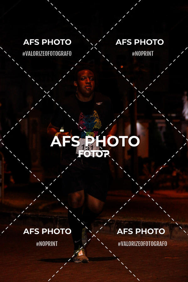 Compra tus fotos del eventoNeon Night Run 2019 - Belo Horizonte En Fotop